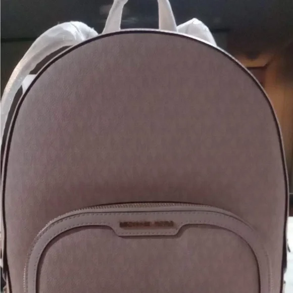 Michael Kors | Bags | Mk Book Bag Purse Wallet And Sandals  display picture 2